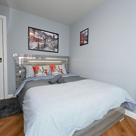 2 Bedroom Flat In Wood Green Piccadilly Line Londra Dış mekan fotoğraf