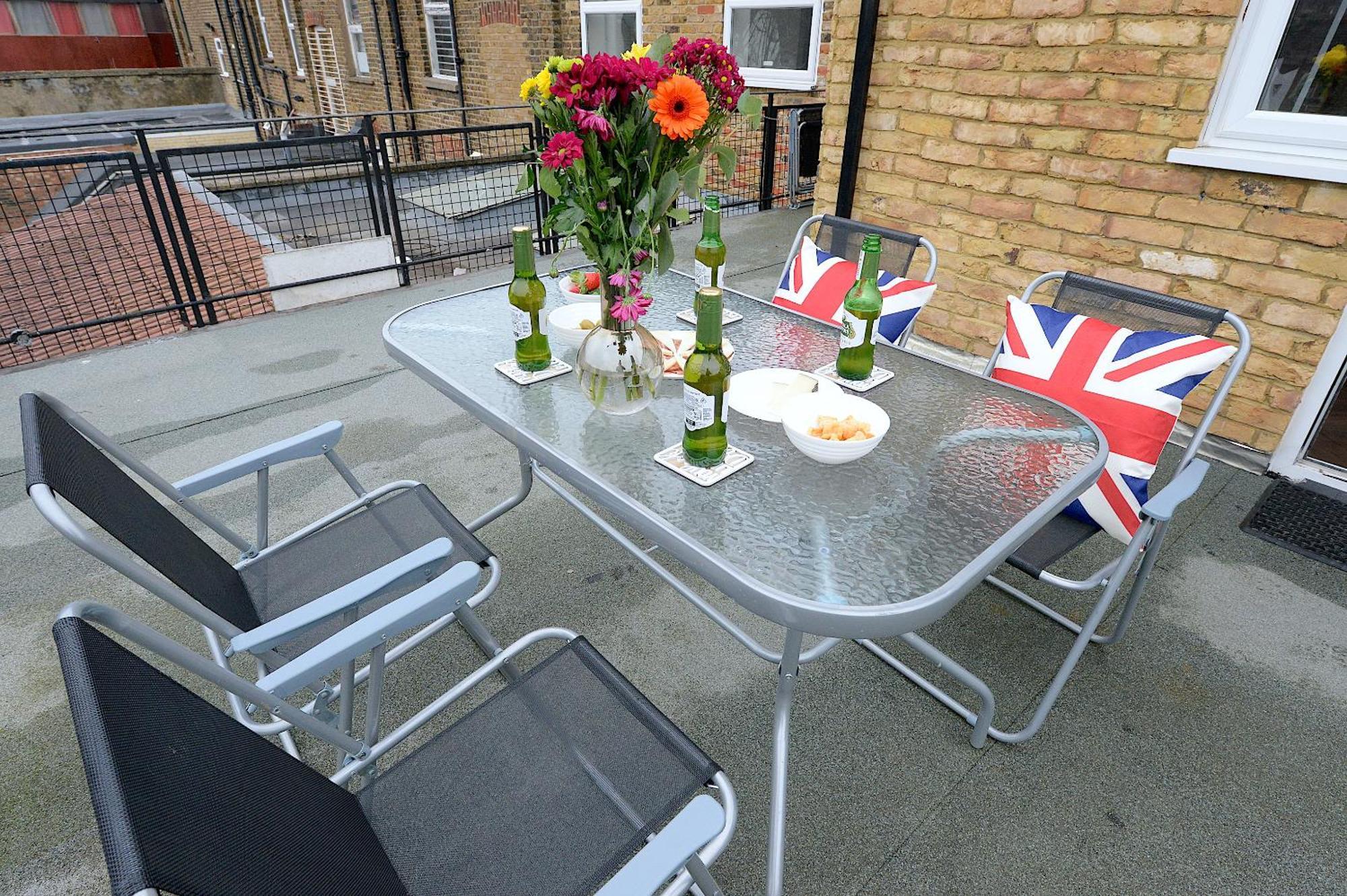 2 Bedroom Flat In Wood Green Piccadilly Line Londra Dış mekan fotoğraf