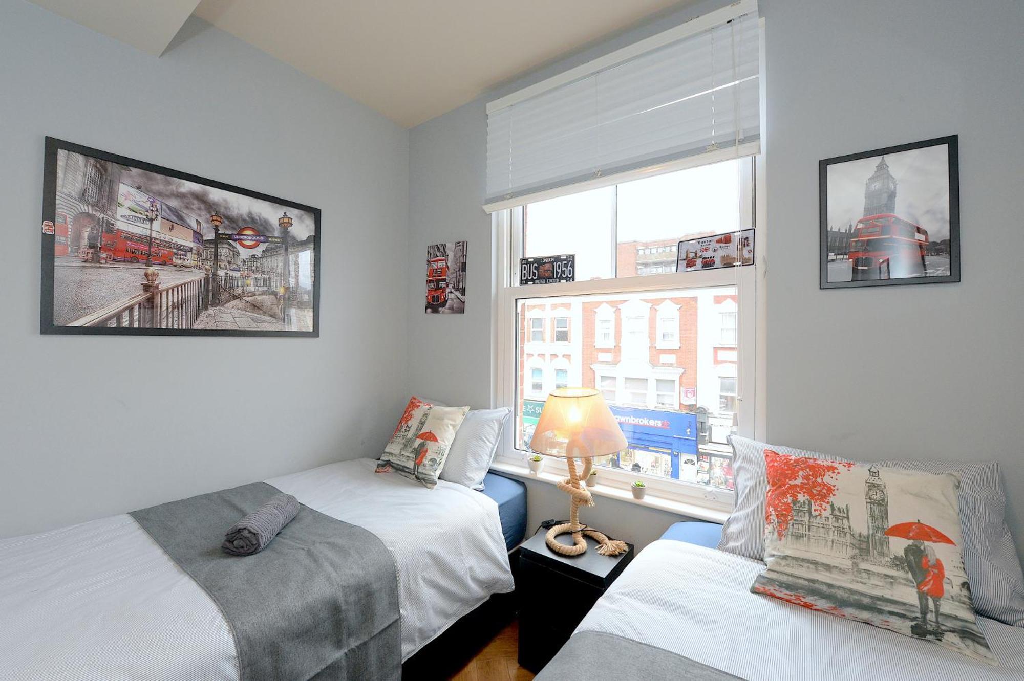2 Bedroom Flat In Wood Green Piccadilly Line Londra Dış mekan fotoğraf