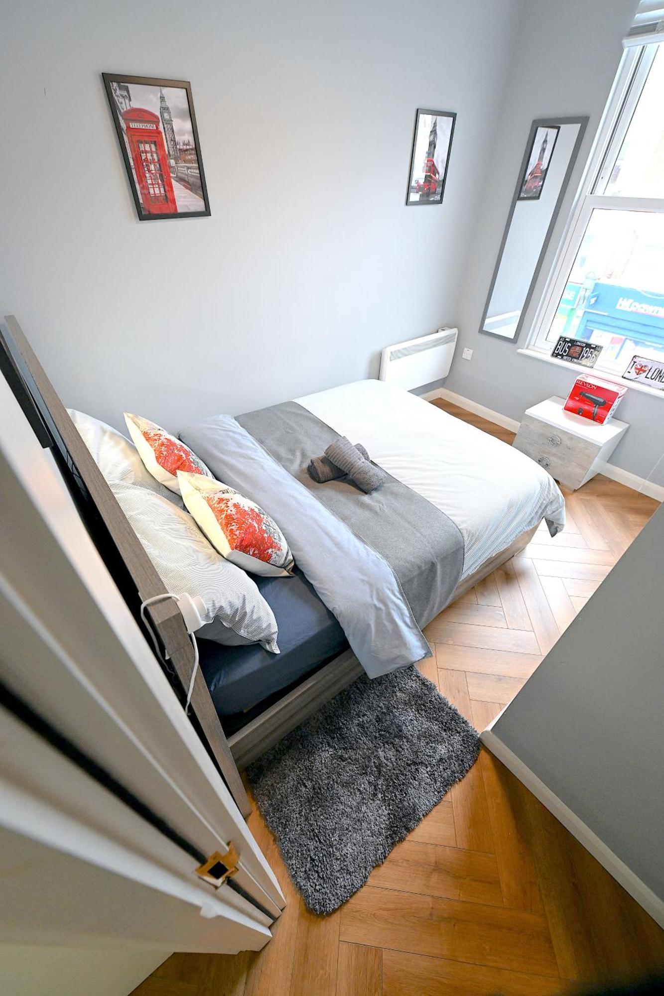 2 Bedroom Flat In Wood Green Piccadilly Line Londra Dış mekan fotoğraf