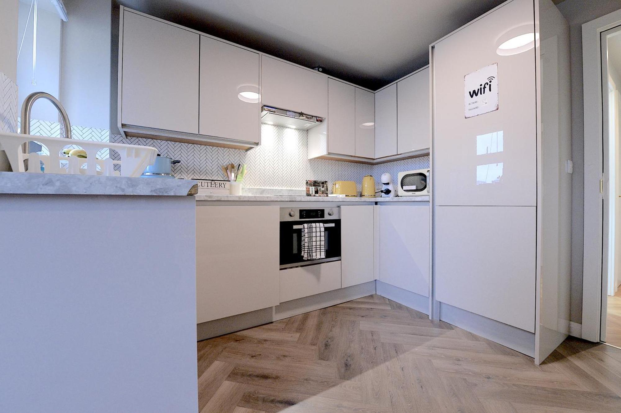 2 Bedroom Flat In Wood Green Piccadilly Line Londra Dış mekan fotoğraf
